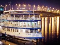 Bogdan Khmelnickiy Floating Hotel