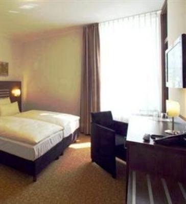 фото отеля Hotel Bruhlerhohe