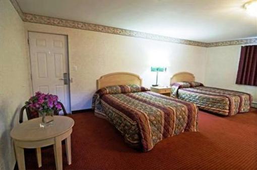 фото отеля Americas Best Value Inn - Providence North Scituate