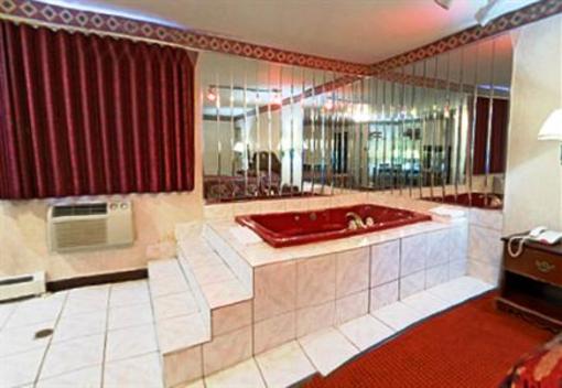 фото отеля Americas Best Value Inn - Providence North Scituate