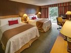 фото отеля Whispering Woods Hotel & Conference Center