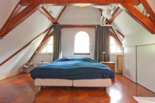 фото отеля A & A Shortstay Apartment