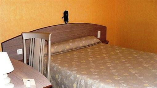 фото отеля Hotel Andreinia Esterencuby