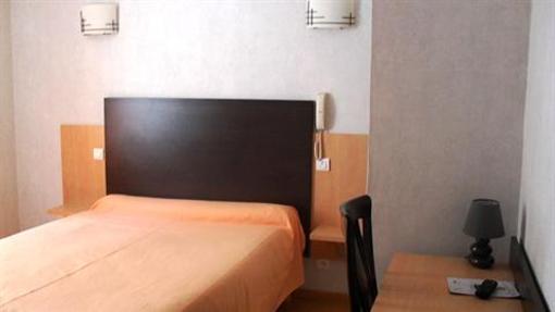 фото отеля Hotel Andreinia Esterencuby