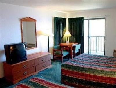 фото отеля Beachfront Hotel Houghton Lake