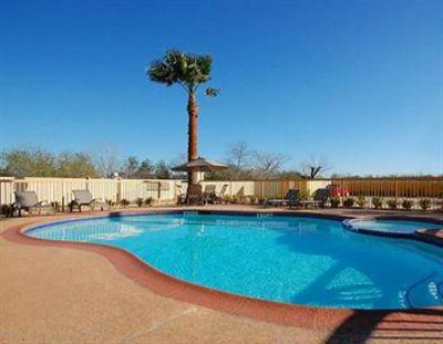 фото отеля Howard Johnson Inn & Suites Hobby Airport