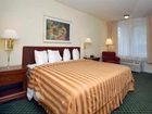 фото отеля Howard Johnson Inn & Suites Hobby Airport
