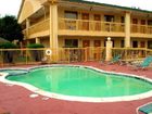 фото отеля Howard Johnson Inn & Suites Hobby Airport