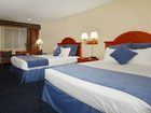 фото отеля Howard Johnson Inn & Suites Hobby Airport