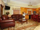фото отеля Howard Johnson Inn & Suites Hobby Airport