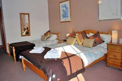 фото отеля College Guest House Haverfordwest