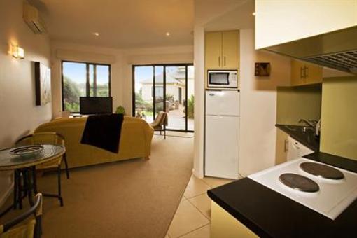 фото отеля Hilltop Apartments Phillip Island