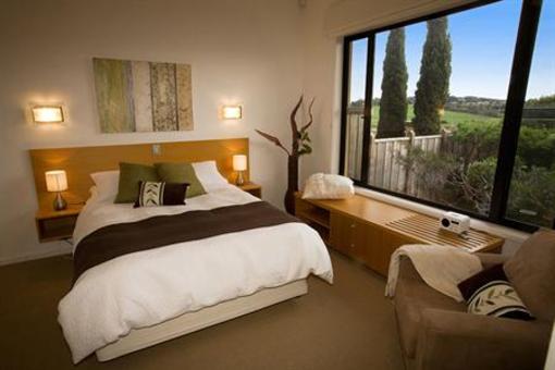 фото отеля Hilltop Apartments Phillip Island