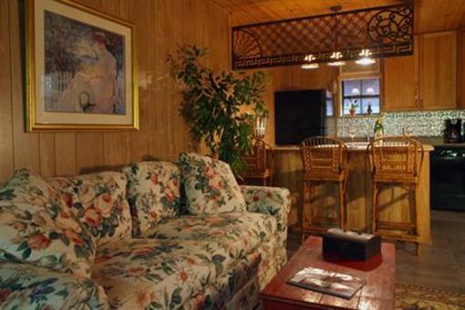 фото отеля Blisswood Bed & Breakfast Cat Spring