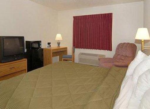 фото отеля Comfort Inn Hobart (Indiana)
