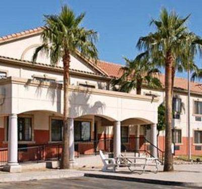 фото отеля Super 8 Motel - Phoenix West I-10