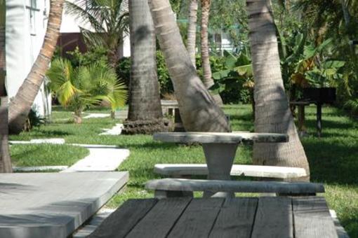 фото отеля Summerland Suites