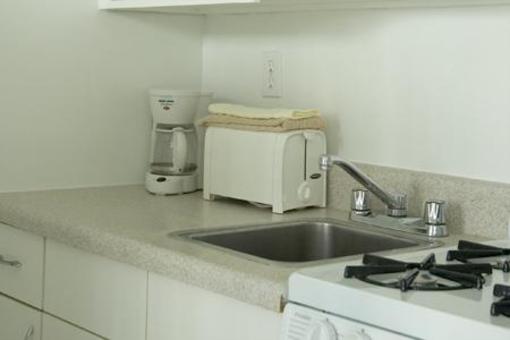 фото отеля Summerland Suites