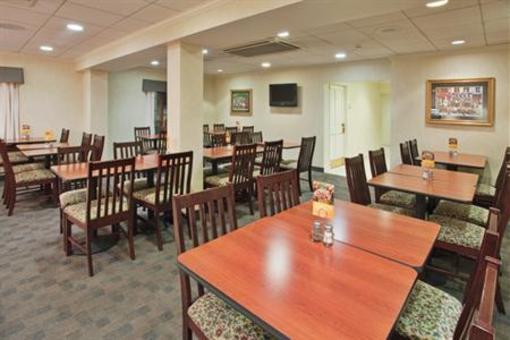 фото отеля Holiday Inn Express Frazer Malvern