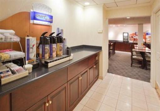 фото отеля Holiday Inn Express Frazer Malvern