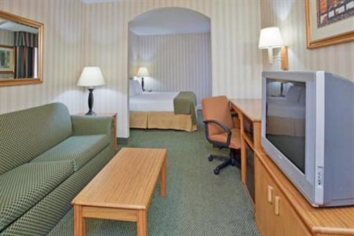 фото отеля Holiday Inn Express Frazer Malvern