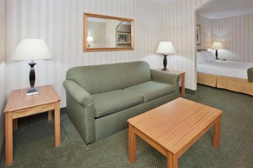 фото отеля Holiday Inn Express Frazer Malvern