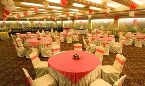 фото отеля Piccadily Hotel Lucknow