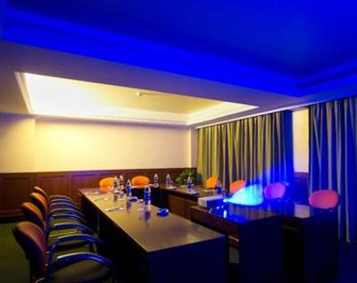 фото отеля Piccadily Hotel Lucknow