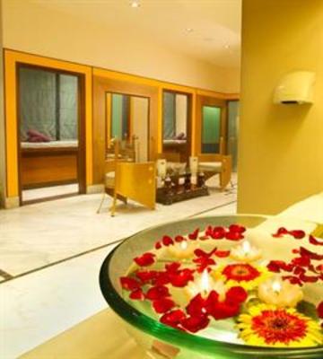 фото отеля Piccadily Hotel Lucknow