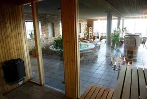фото отеля Lanthotell Lognas Gard