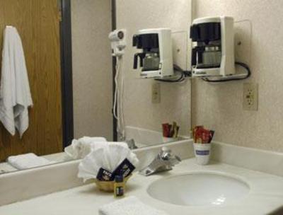 фото отеля Travelodge Ambassador Strip Inn