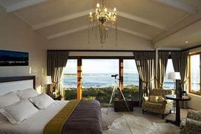 фото отеля Schulphoek Seafront Guesthouse Hermanus