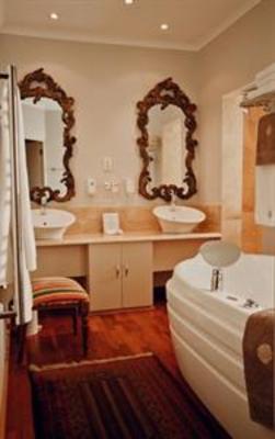 фото отеля Schulphoek Seafront Guesthouse Hermanus