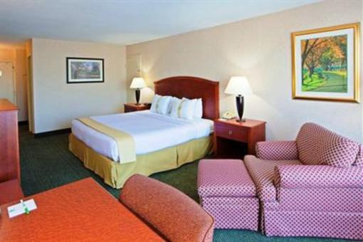 фото отеля Holiday Inn Charlottesville - University Area