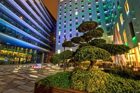 фото отеля Kempinski Hotel River Park Bratislava