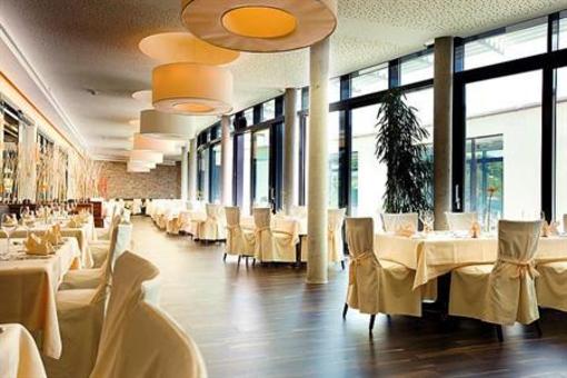 фото отеля Thermenhotel Stoiser Loipersdorf bei Furstenfeld