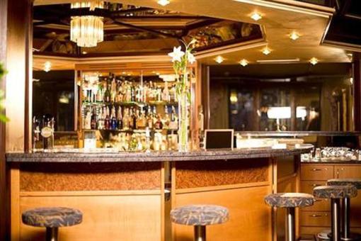 фото отеля Thermenhotel Stoiser Loipersdorf bei Furstenfeld