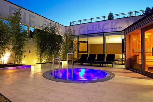 фото отеля Thermenhotel Stoiser Loipersdorf bei Furstenfeld