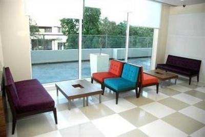 фото отеля Hometel Chandigarh