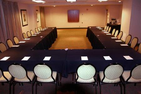 фото отеля Hampton Inn Baltimore Overlea