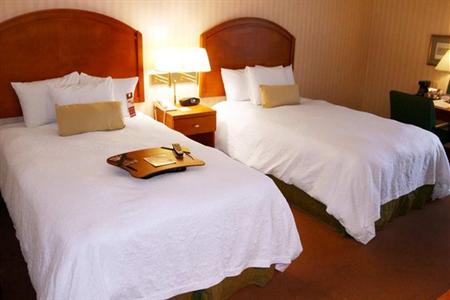 фото отеля Hampton Inn Baltimore Overlea