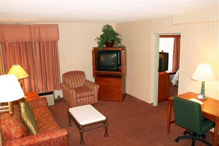 фото отеля Hampton Inn Baltimore Overlea