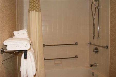 фото отеля Hampton Inn Baltimore Overlea