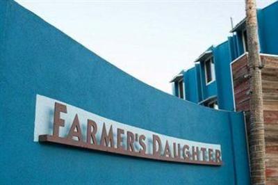 фото отеля Farmer's Daughter Hotel