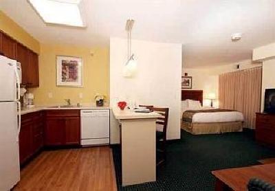 фото отеля Residence Inn by Marriott Potomac Mills