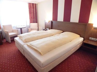 фото отеля BEST WESTERN Donner's Hotel