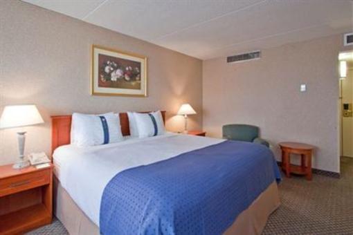 фото отеля Holiday Inn Calgary-Macleod Trail South