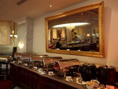 фото отеля Crowne Plaza Riyadh Minhal