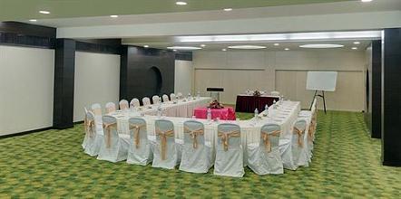 фото отеля Pride Biznotel Hotel Ranipet Vellore