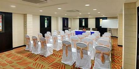 фото отеля Pride Biznotel Hotel Ranipet Vellore